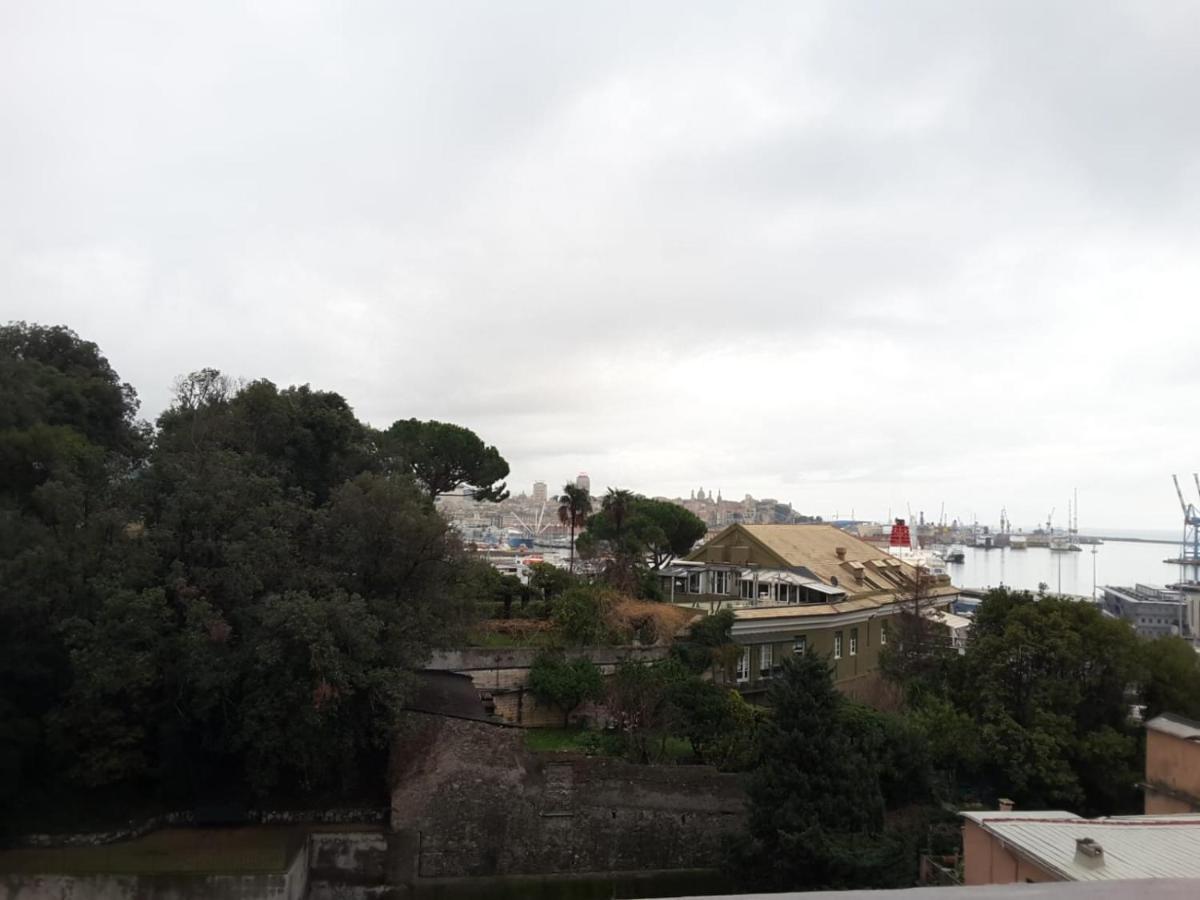 A Trabacca De Zena Apartment Genoa Bagian luar foto