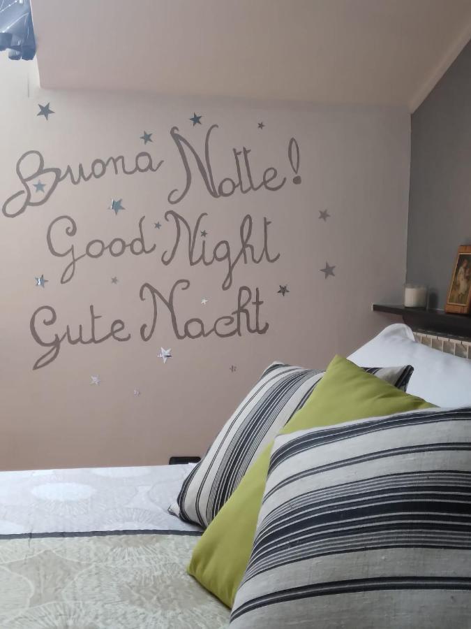A Trabacca De Zena Apartment Genoa Bagian luar foto