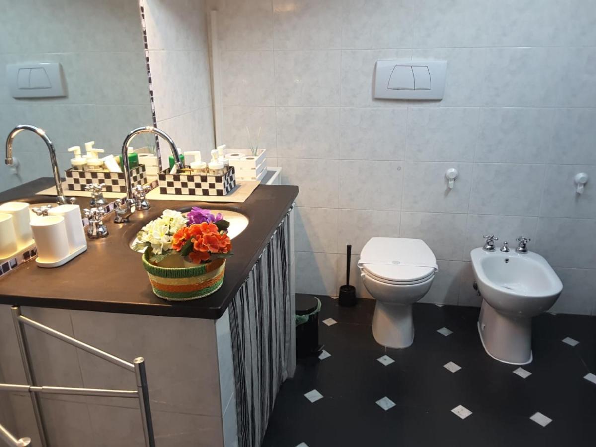 A Trabacca De Zena Apartment Genoa Bagian luar foto